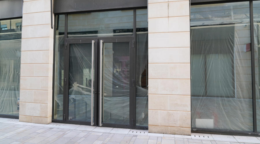 habiller vitrine vide 900x500